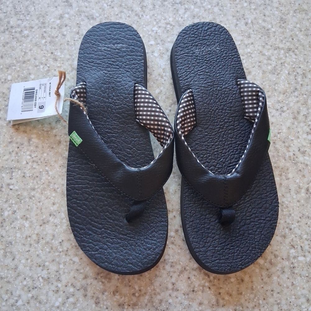 Yoga Mat - Cushioned Sandals - Women's Ebony - 9 Nwt